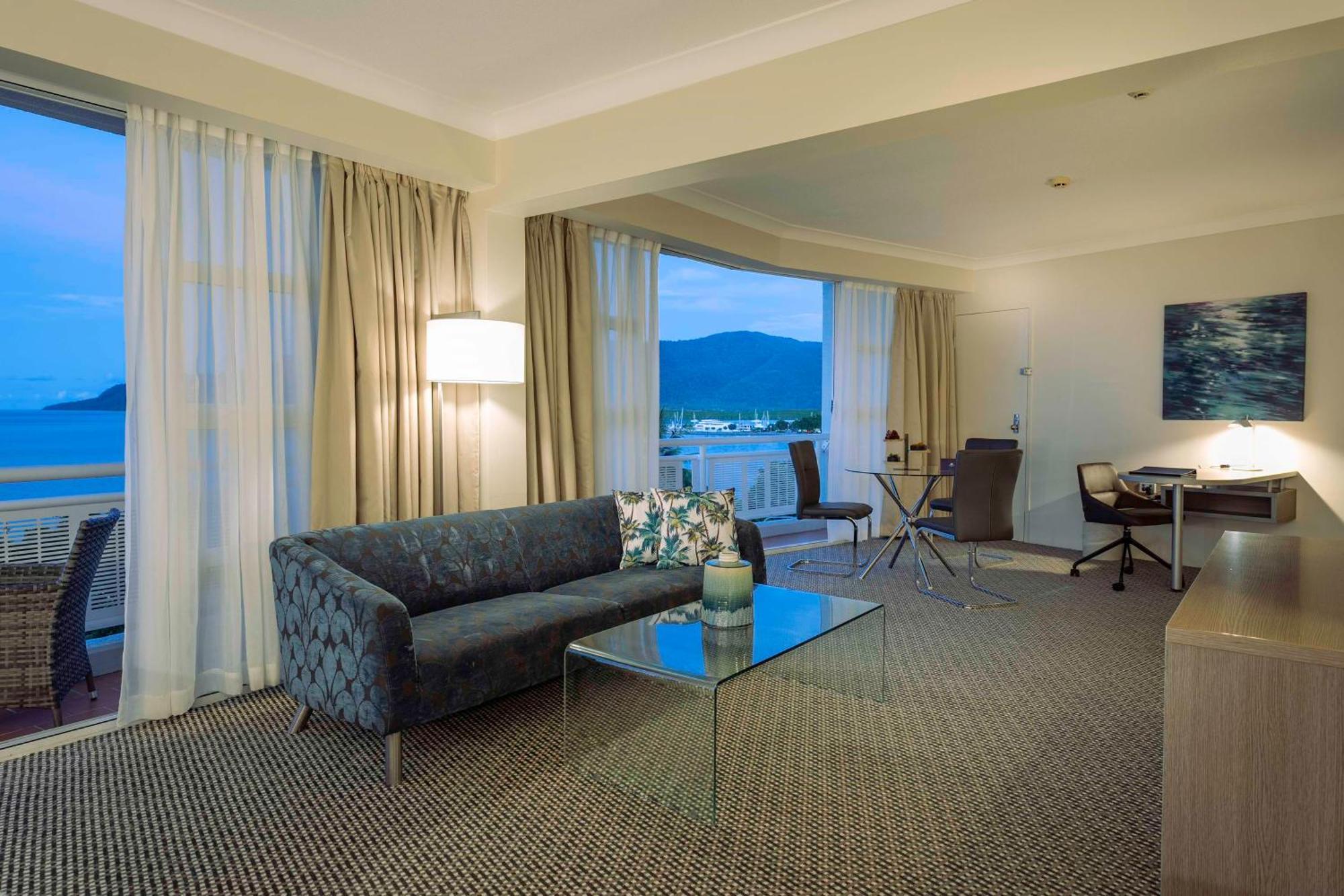 Doubletree By Hilton Cairns Ξενοδοχείο Εξωτερικό φωτογραφία