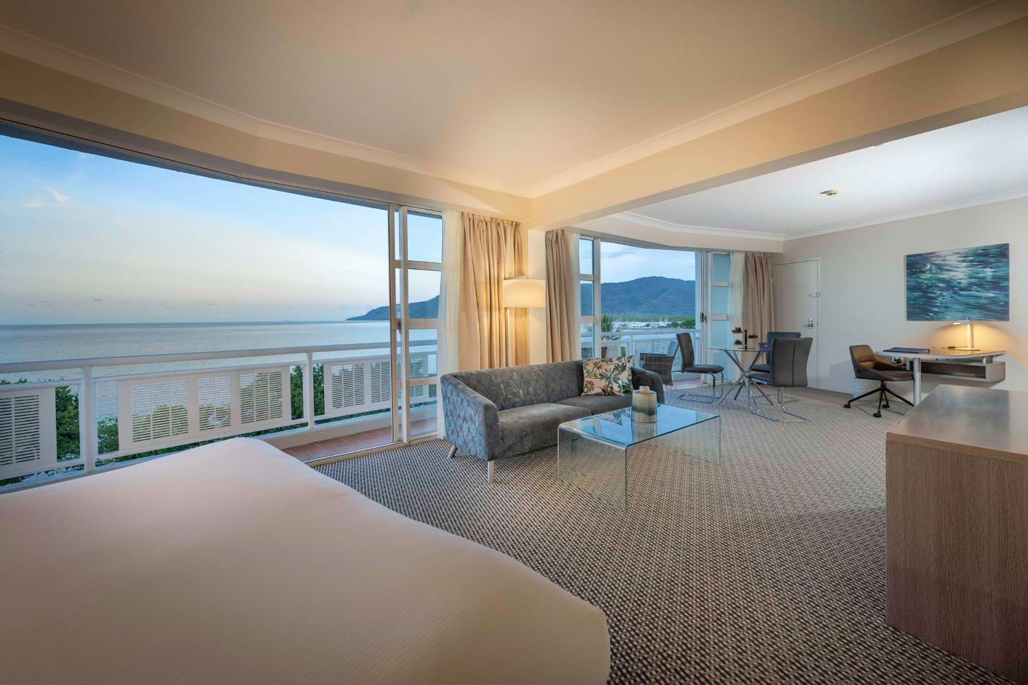 Doubletree By Hilton Cairns Ξενοδοχείο Εξωτερικό φωτογραφία
